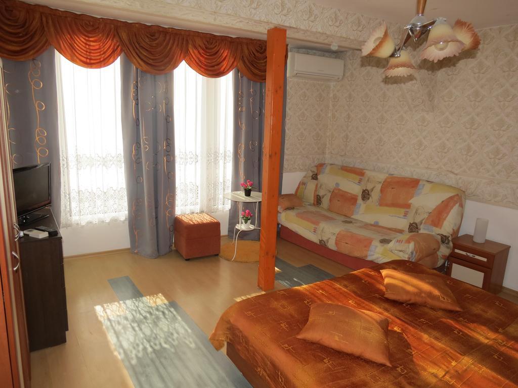Family Hotel Lebed Nesebar Quarto foto
