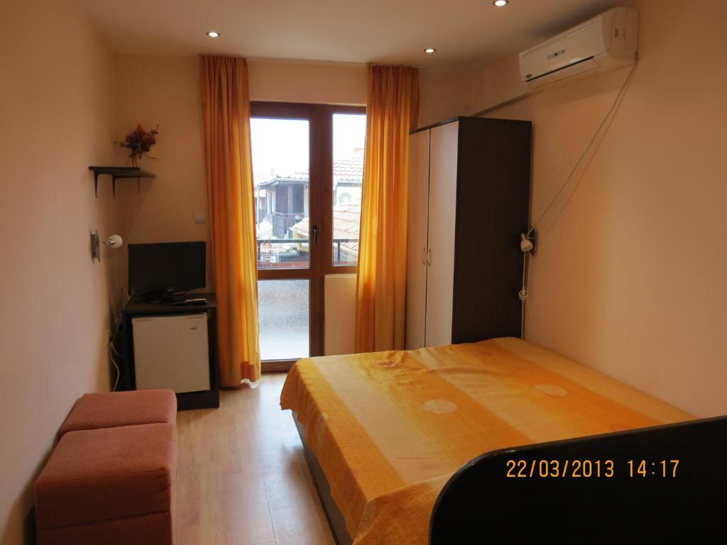 Family Hotel Lebed Nesebar Quarto foto