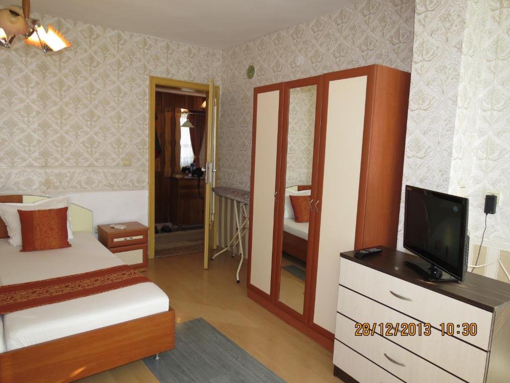 Family Hotel Lebed Nesebar Quarto foto